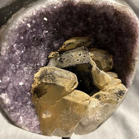 Amethyst On Base